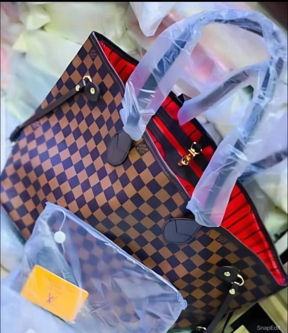 Female handbag 